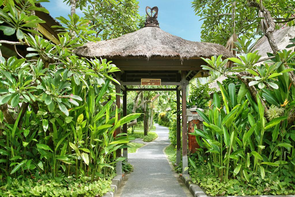 Legian Beach Villas Esterno foto